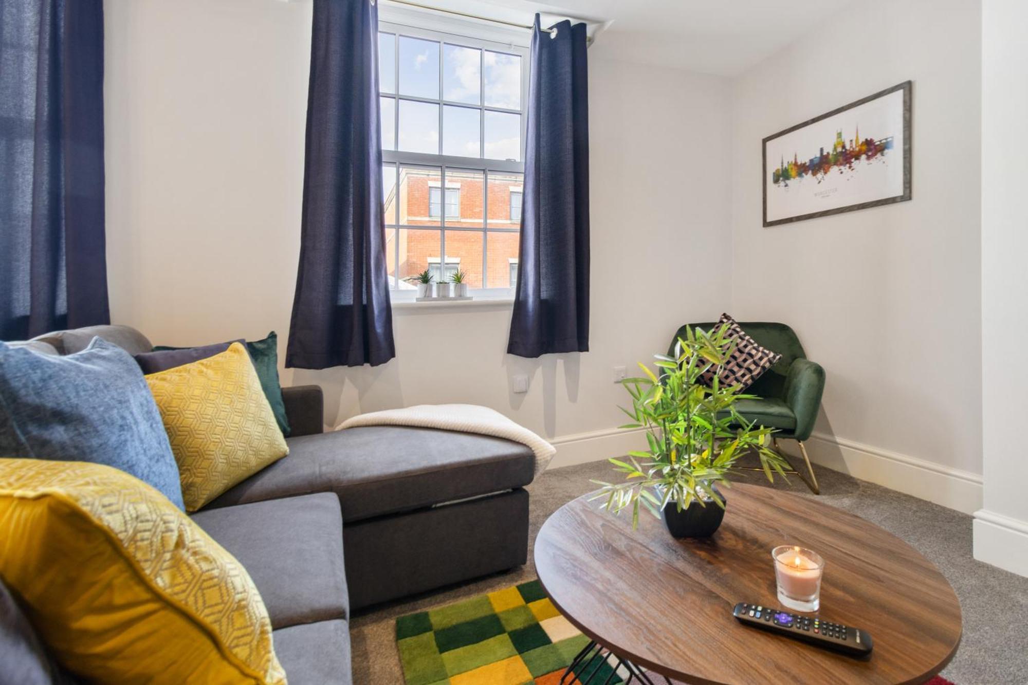Whiskawaystays - Victoria House - 4 Apartment Worcester